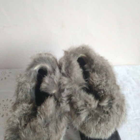 Yves Saint Laurent Black Ankle Boots with Gray Fur Trim - Picture 5 of 5